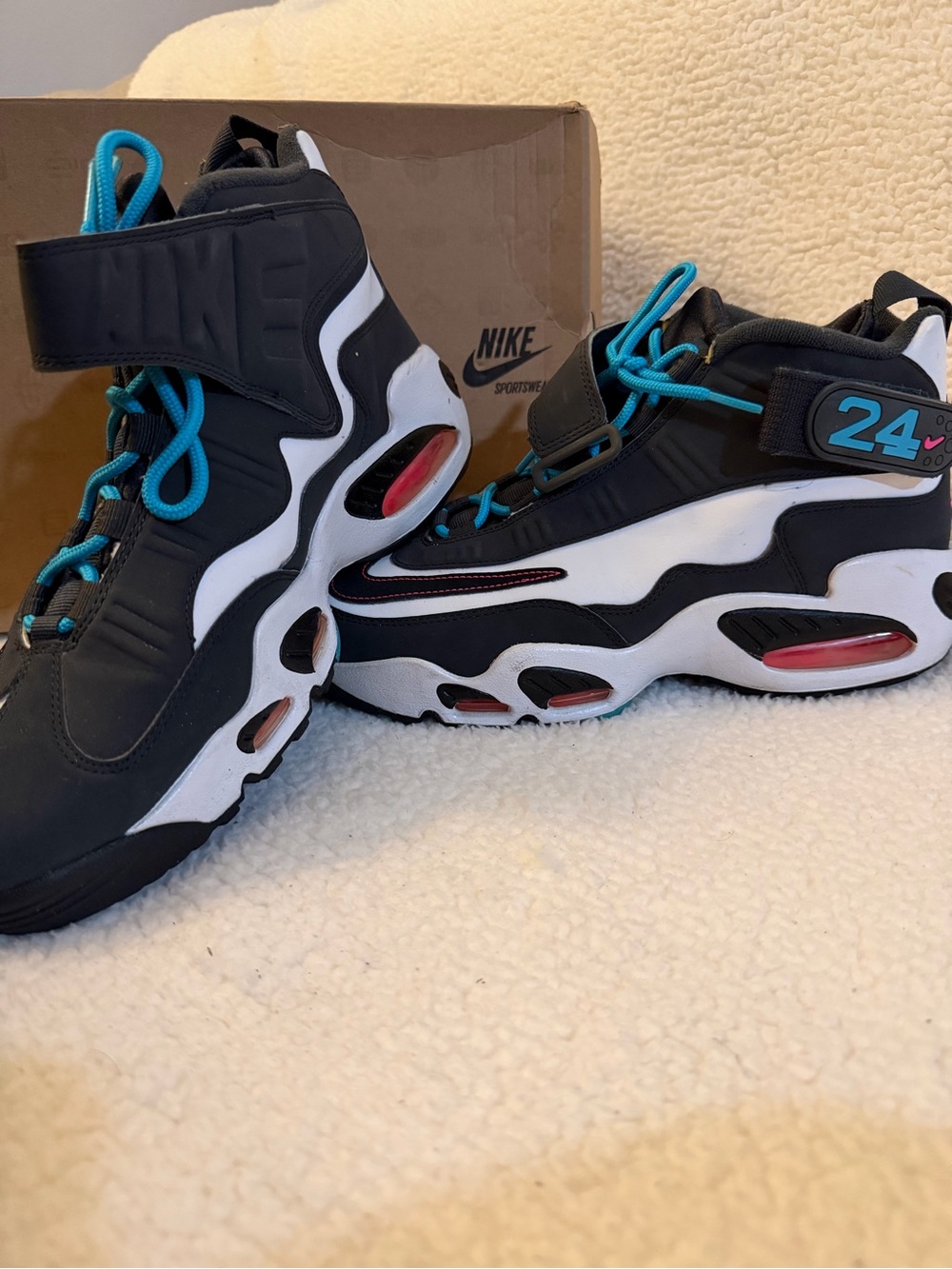 Nike Black White Sneakers with Teal Accents